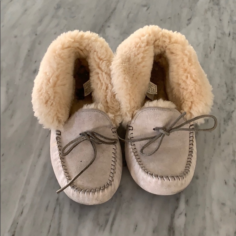 UGG ALENA Slippers